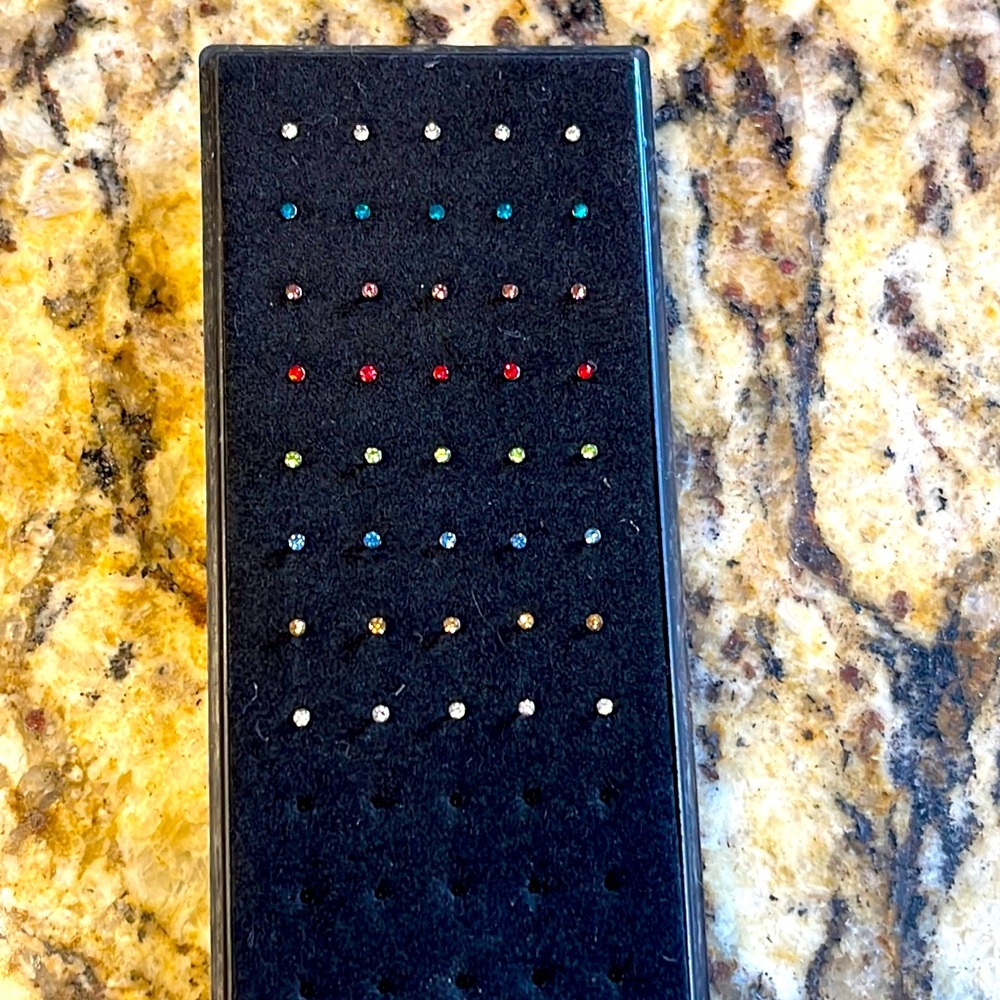 Jewelrie Shop surgical steel nose stud, brand new